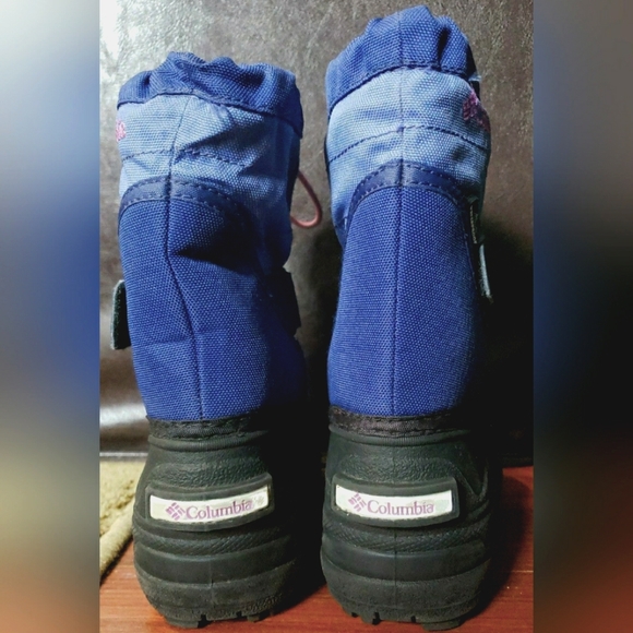 Girls Columbia winter boots size 7t - Picture 3 of 4